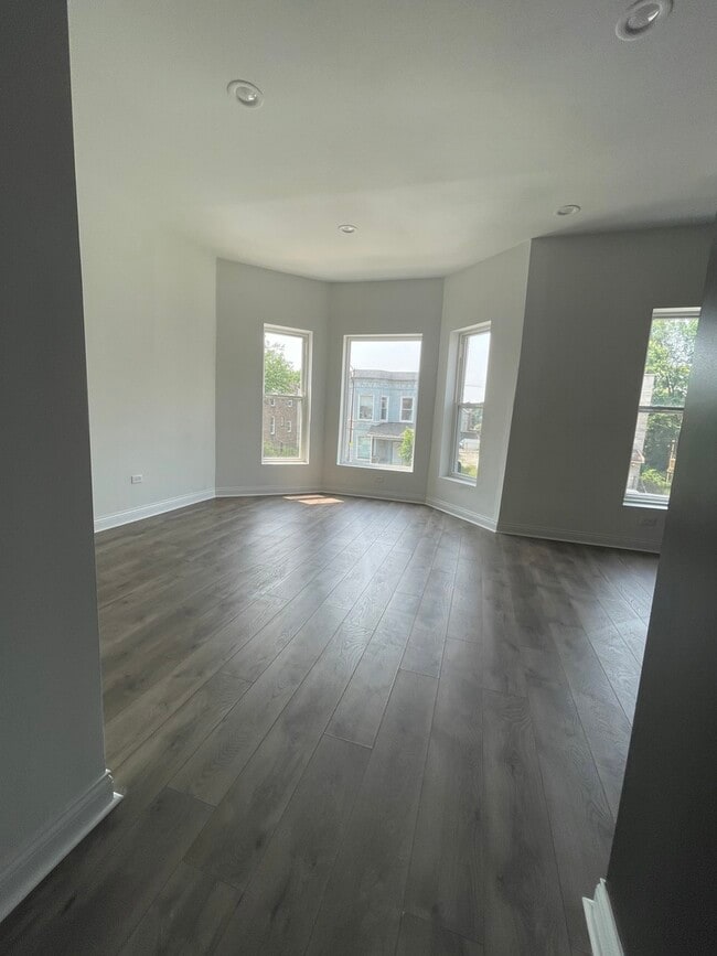 Photo - 1523 S Homan Ave