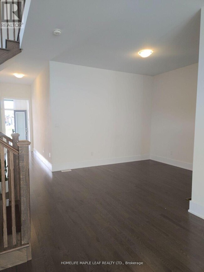 Photo - 20 Spinland St