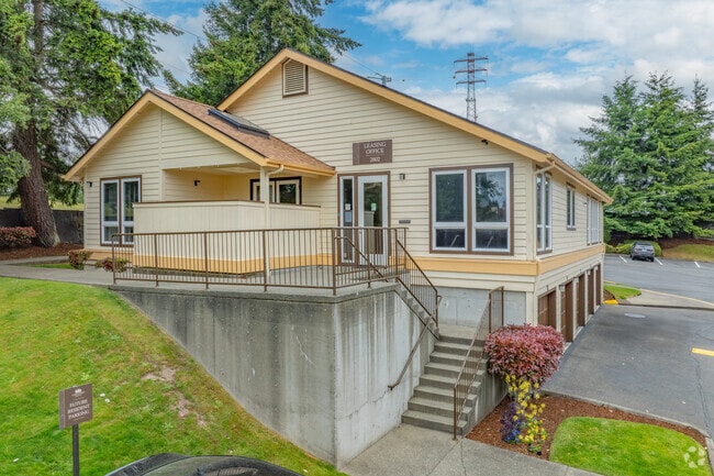 Leasing Office - Lawn Courte Apartments