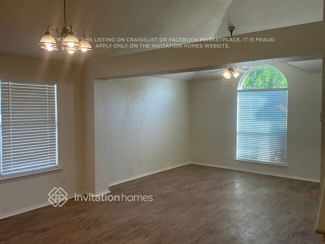 853 Applewood Dr