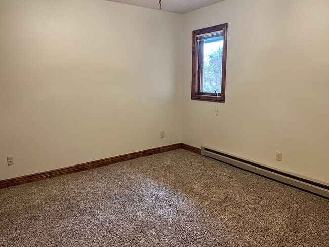 Photo - 3 Bdr, 2 Bath, home in beautiful Shields V...