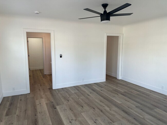 Photo - 837-838 Clarence St. Unit 104