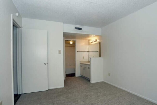 Photo - 3 bedroom in Austin TX 78704 Unit 3018