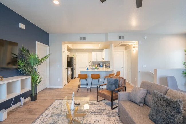 Photo - 10 W Minnezona Ave Unidad ID1388727P