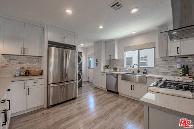 Photo - 3914 Somerset Dr