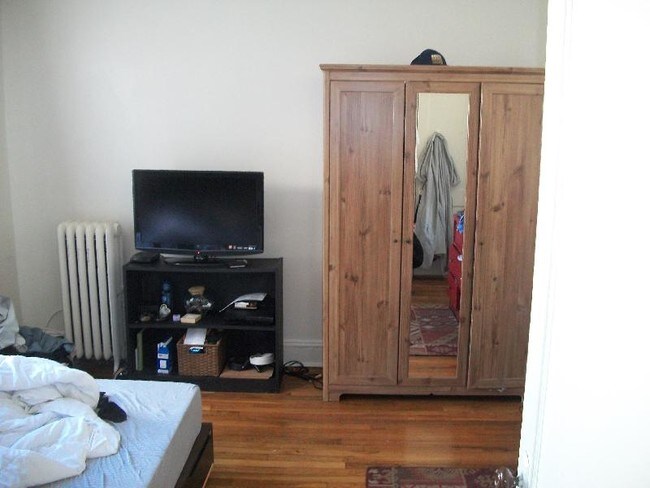 Photo - 49 Worthington St