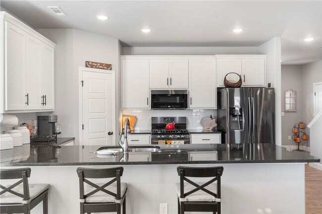 Photo - 102 Manfield Ave