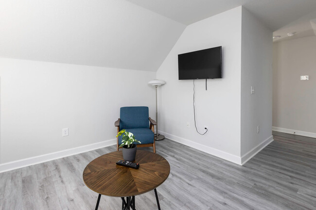 Photo - 408 25th St Apartment Unit ID1061281P