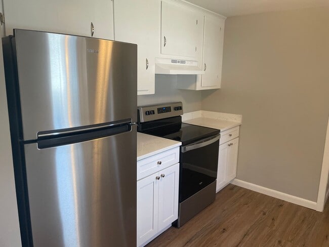 Building Photo - 31 Studley Ave Unit 2