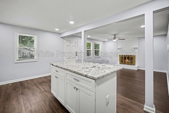Photo - 841 McArthur Ave
