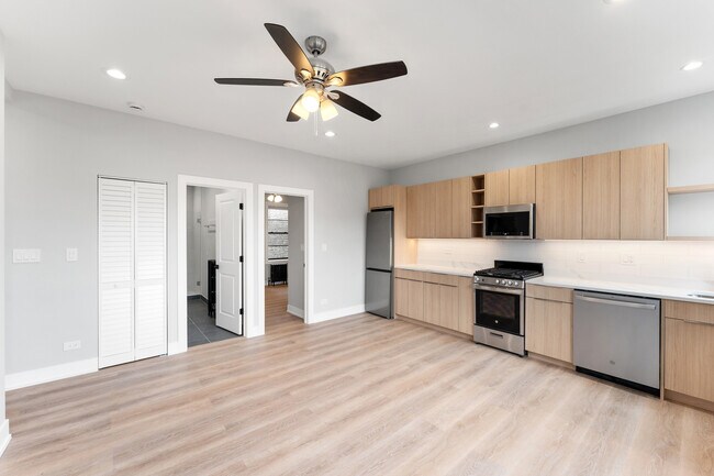 Photo - 1546 W Jonquil Terrace Unit 305