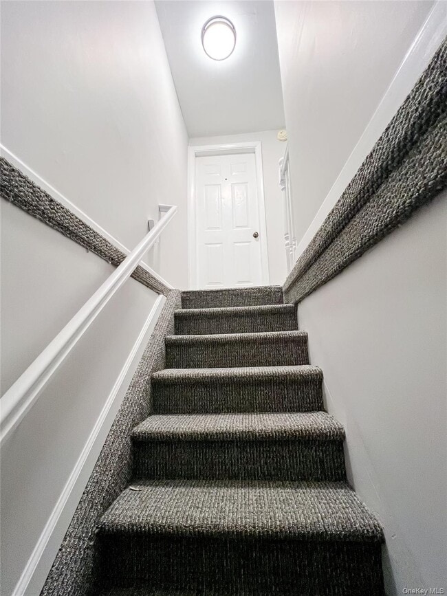 Photo - 800 Deer Pk Rd