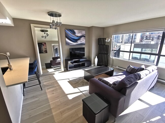 Photo - 410-1060 Alberni St Unit 410