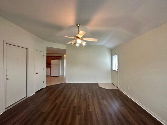 Photo - 1500 Cinch Dr