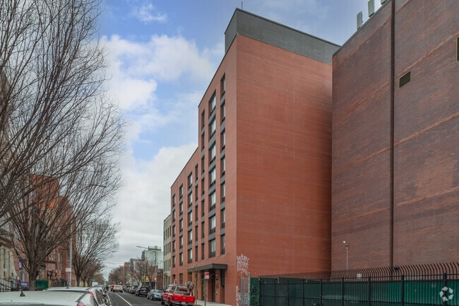 Photo - 64 Scholes St