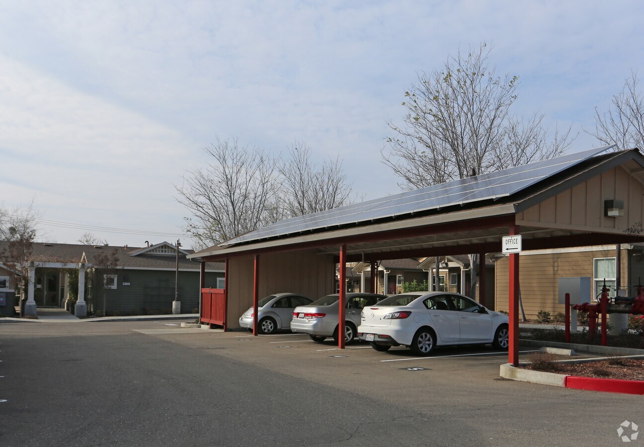 Photo - Vandenburgh Villa