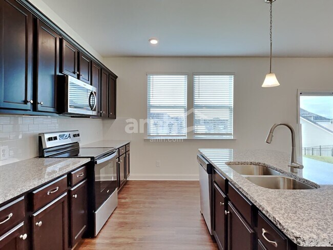 Photo - 153 Larragan Dr