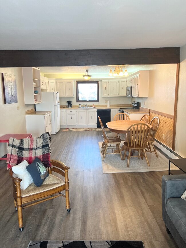 Photo - 11527 Heritage Ct