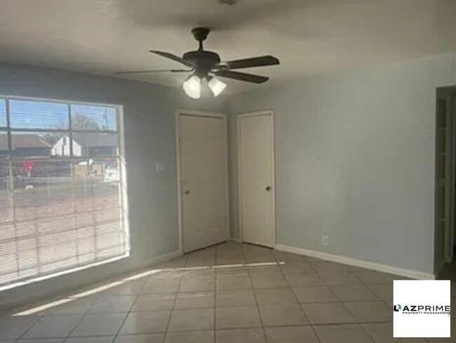 Photo - W Vernon Ave