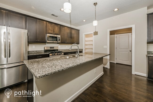 Photo - 225 Courtney Ln