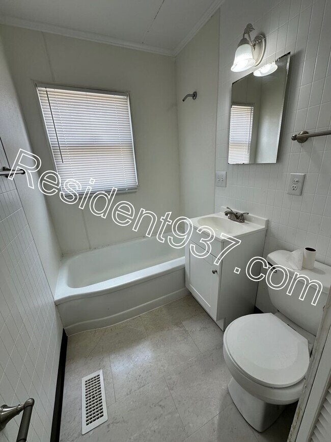 Photo - 2 Bed 1 Bath