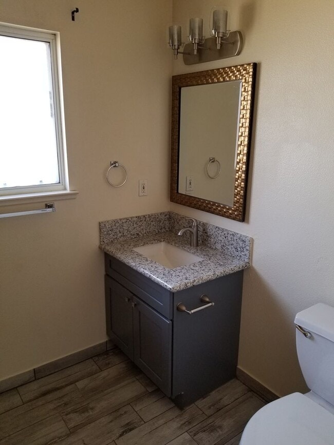 Photo - 2 Br 1 Ba available Now