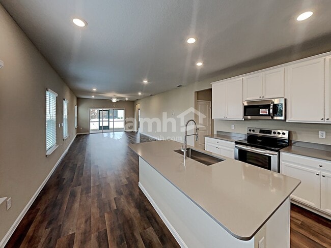 Photo - 179 Spruce Pt