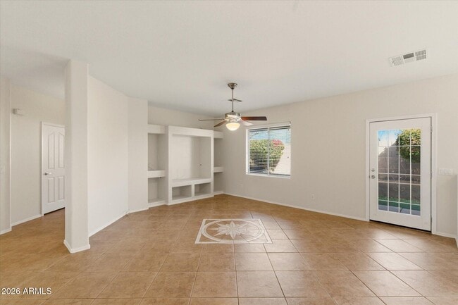 Photo - 8938 W Grovers Ave