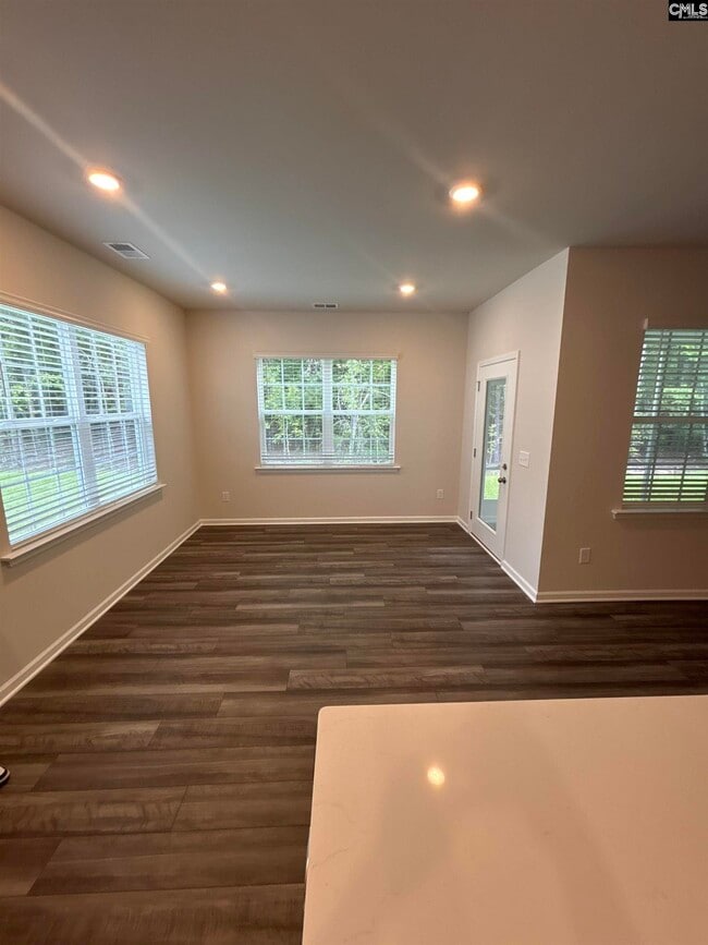 Photo - 138 Parkwood Ct