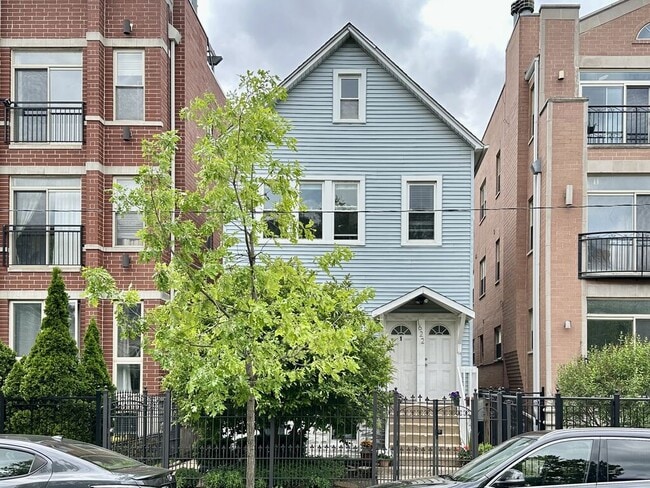 Photo - 1628 N Campbell Ave Unit J04P