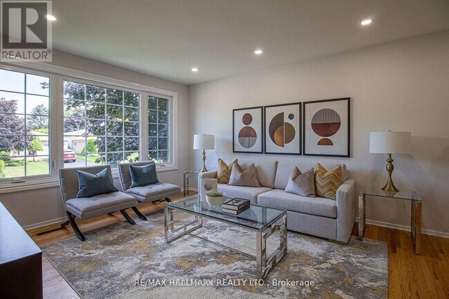 Photo - 978 Wildwood Dr