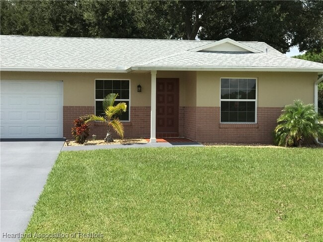 Photo - 218 Mimosa Ct House