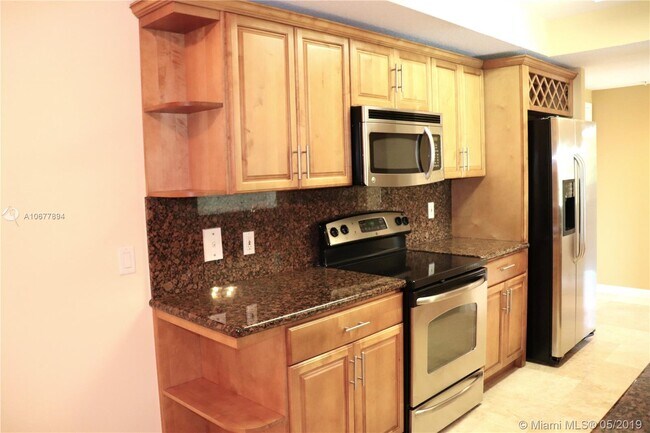 Photo - 3530 SW 22nd St Unidad 890