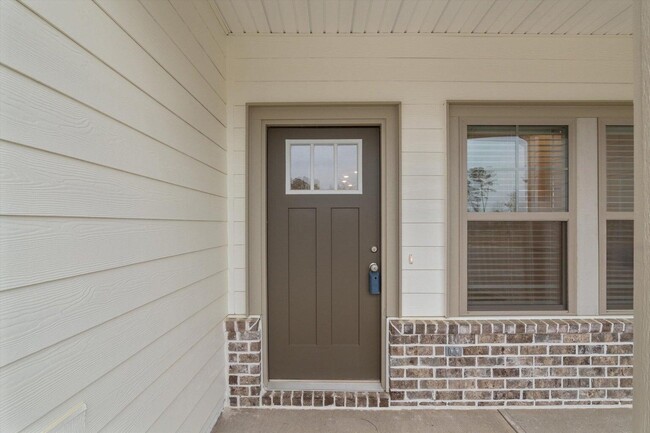 Photo - 616 Hope St