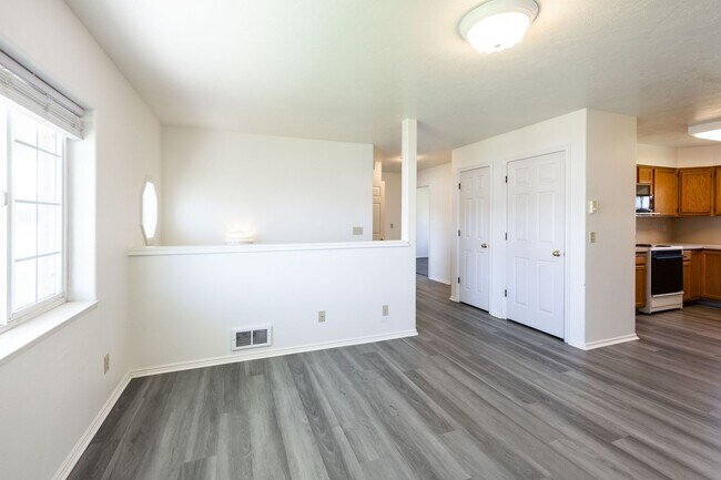 Photo - 1870 S Ammon Rd Unit #2