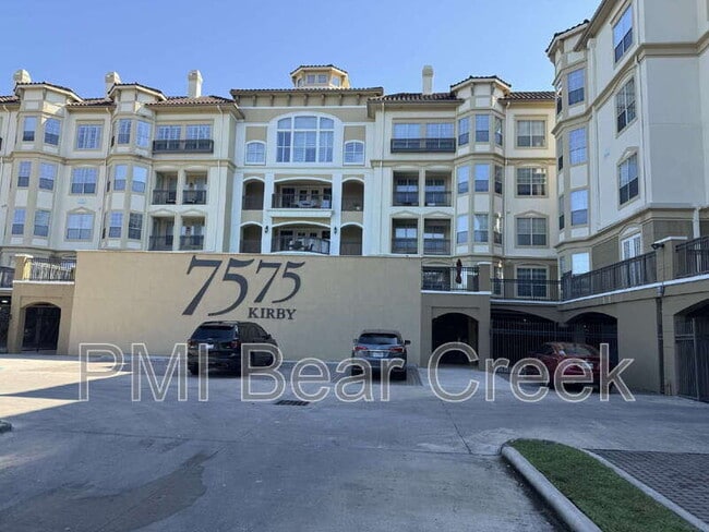 Building Photo - 7575 Kirby Dr Unit 2218