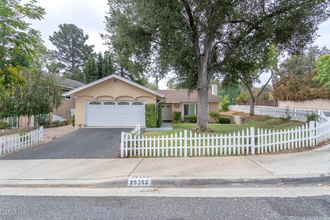 Photo - 29352 Trailway Ln