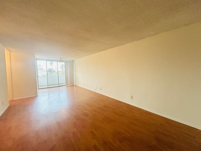 Photo - 1137 11th St Unidad 304