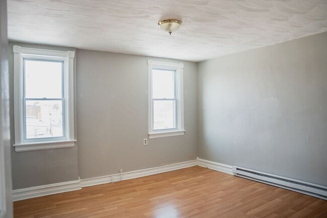 Photo - 906 N 4th St Unit 2