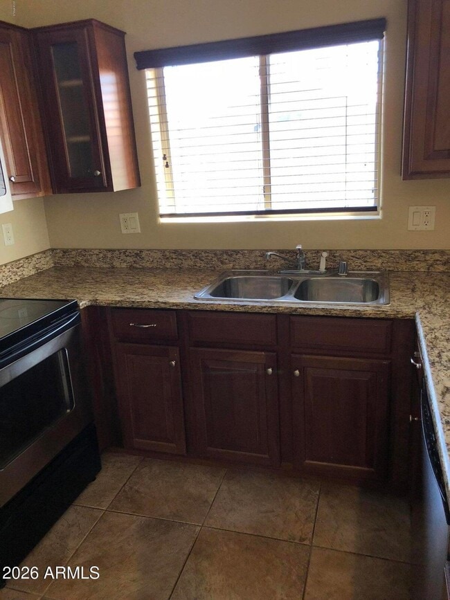 Photo - 14000 N 94th St