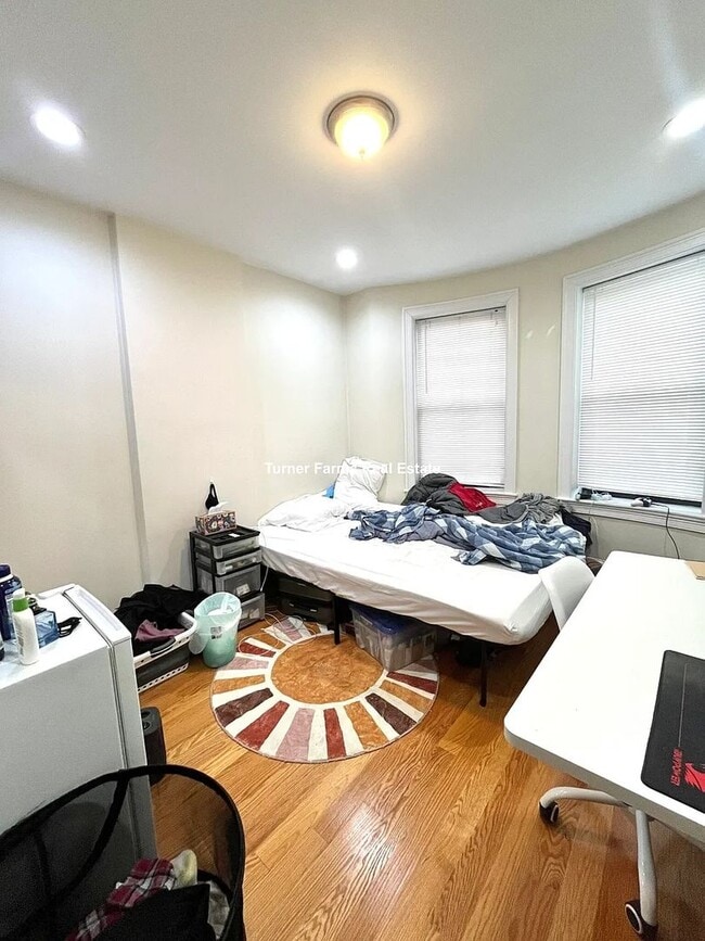 Photo - South End Location, In-Unit Washer and Dryer, Eat-in Kitchen