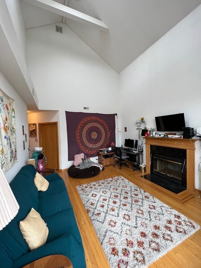 Photo - 4101 N Kenmore Ave Unit 3S