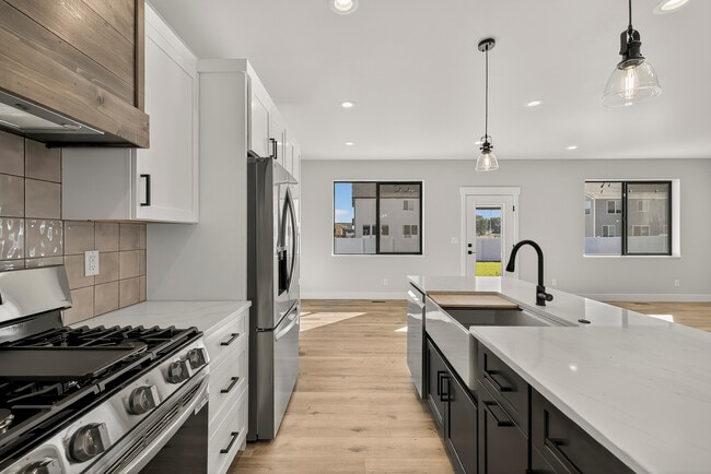 Photo - 551 S Teton Ave Unit House