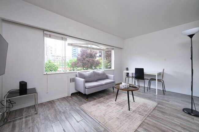 Photo - 1540 Haro St Unit 101