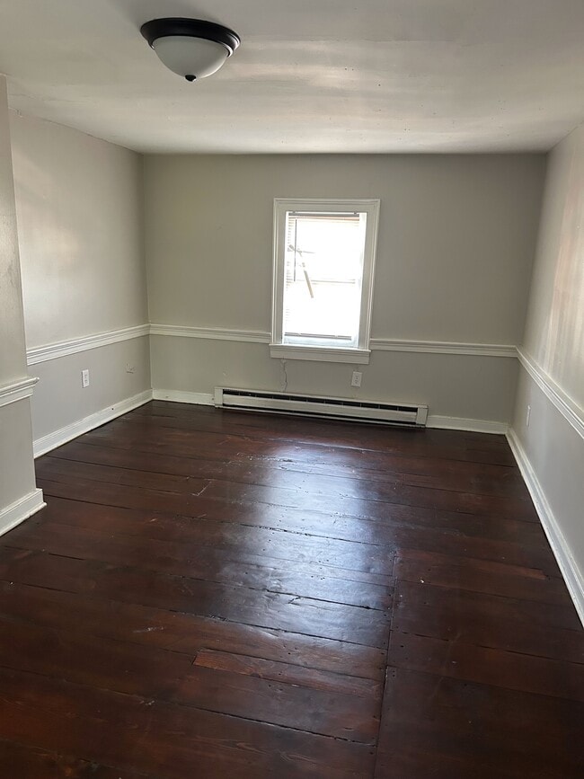 Photo - 304 S Kent St