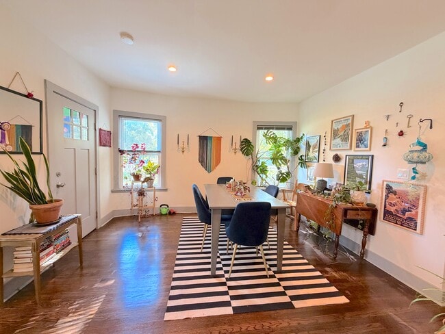 Photo - 1419 Fischer St