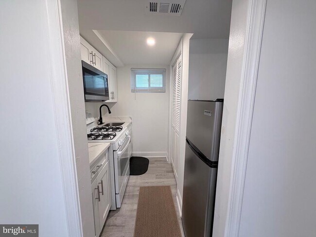 Photo - 805 Malcolm X Ave SE