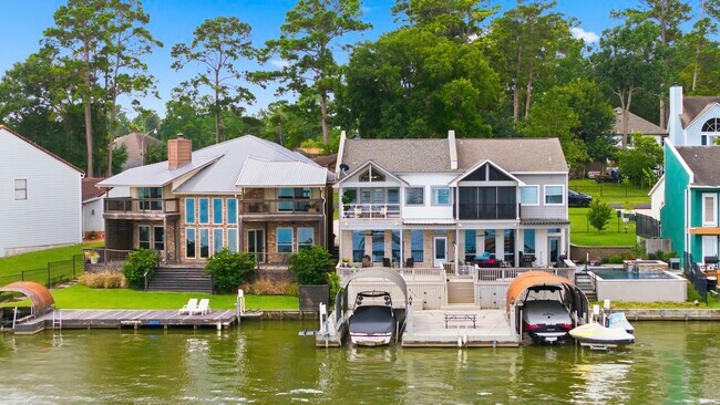 Photo - 1208 Lake View Dr