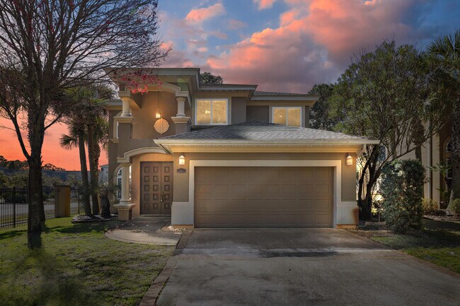 13 Dominica Ct