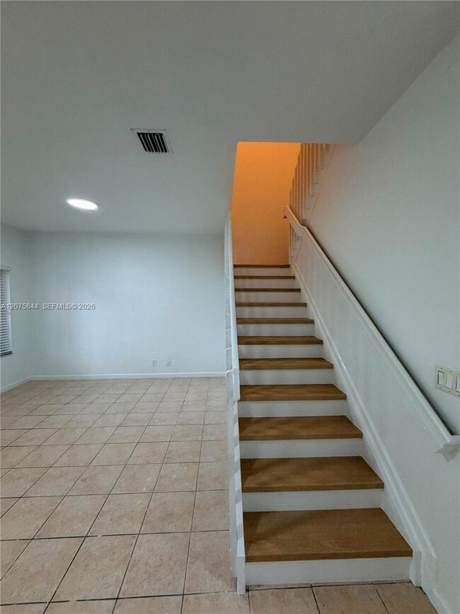 Photo - 102 S Santa Catalina Cir